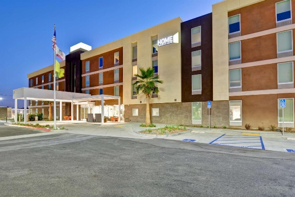 Home2 Suites Azusa image 1
