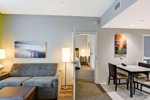 Home2 Suites Azusa image 24